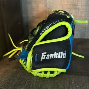 FRANKLIN 9”’ baseball gloves‎
